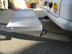 バスケットタイプカーゴキャリア　Hitch Mounted Basket Cargo Carrier