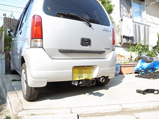 自社用車ヒッチ取り付け