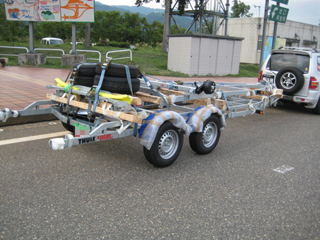 イタリアELEBBI社製のトレーラー